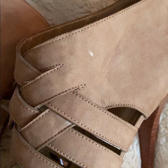 Stuart Weitzman Heels - Picture 2 of 5